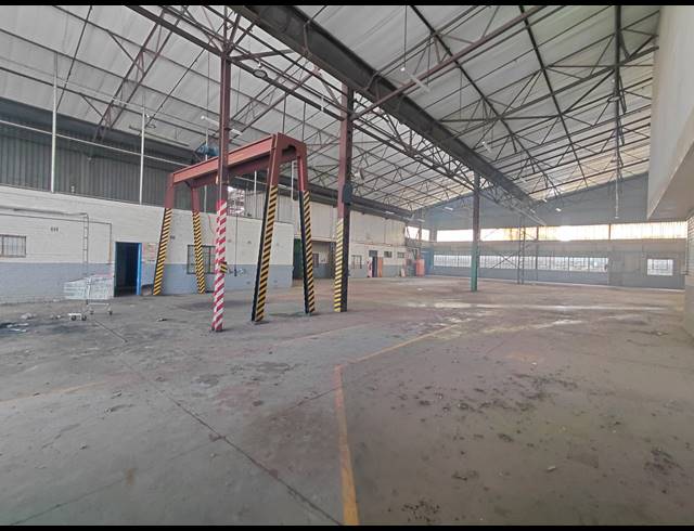 25,084M² FACTORY TO LET IN CLAYVILLE